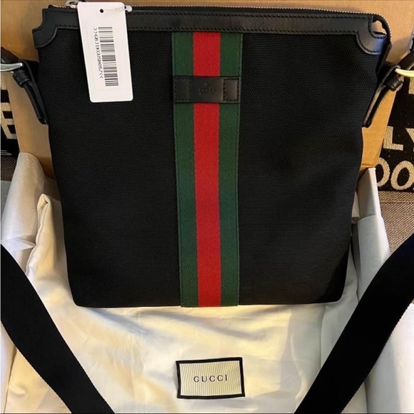 EUC Gucci crossbody - Picture 3 of 5